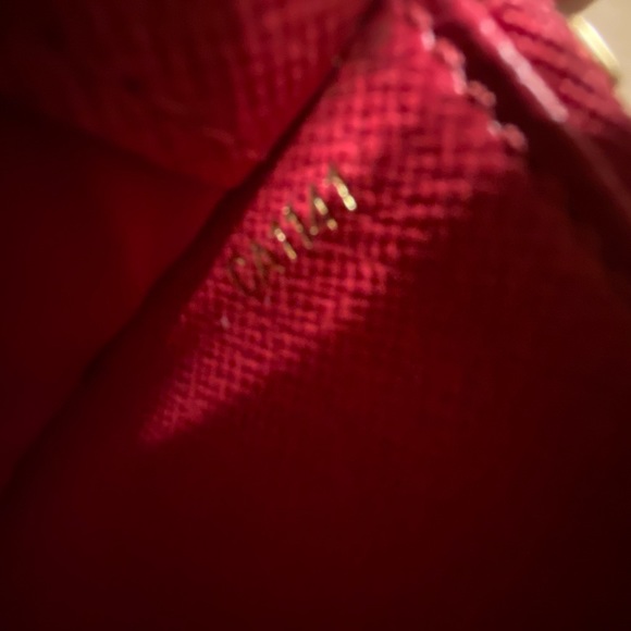 Louis Vuitton Isolite Wallet - Picture 10 of 11